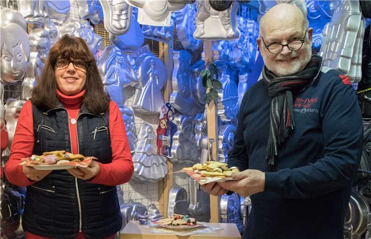 Esther und Michael Turley erwarteten die Kinder am ersten Dezember um 17 Uhr mit Gebäck und Kinderpunsch.