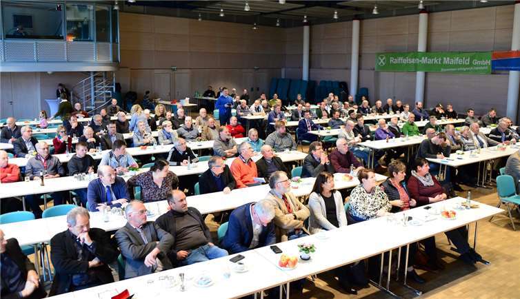 Etwa 1000 Besucher kamen auch in diesem Jahr wieder zur 58. Maifelder Landwirtschaftswoche in das Forum in Polch.