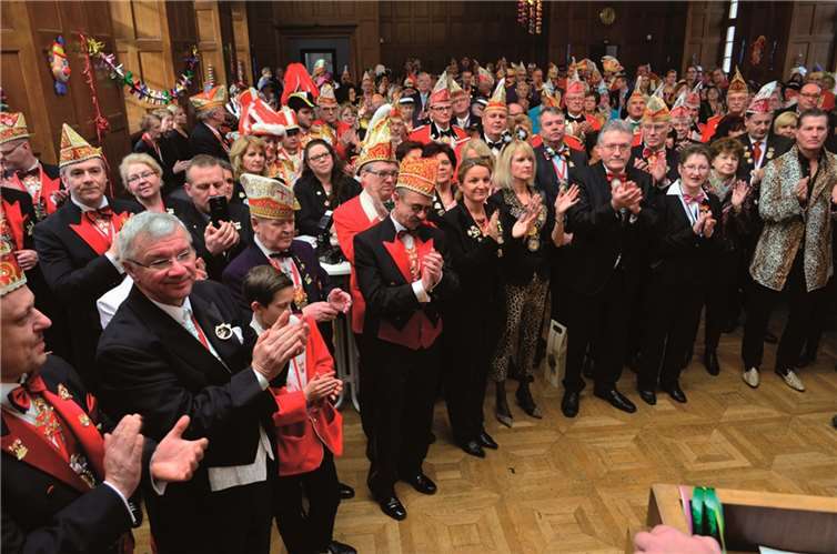 Etwa 150 Gäste nahmen am karnevalistischen Empfang im Koblenzer Rathaus teil.