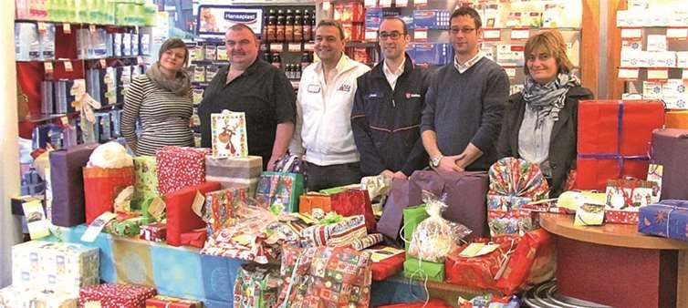 Etwa 150 Wunschkarten wurden in Geschenke umgewandelt.PS