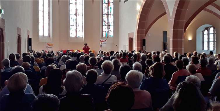 Etwa 260 Frauen (und einige Männer) waren gekommen.Foto: privat