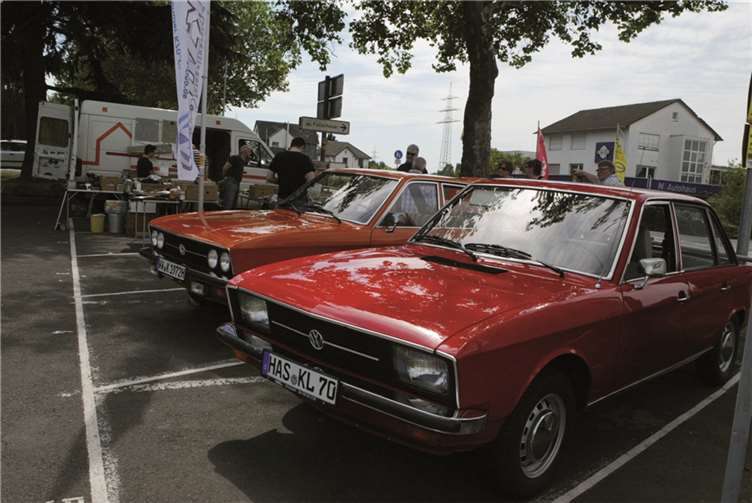 Etwa 30 VW K70 trafen sich an Pfingsten bei Löhr Automobile.  Wamfo.de