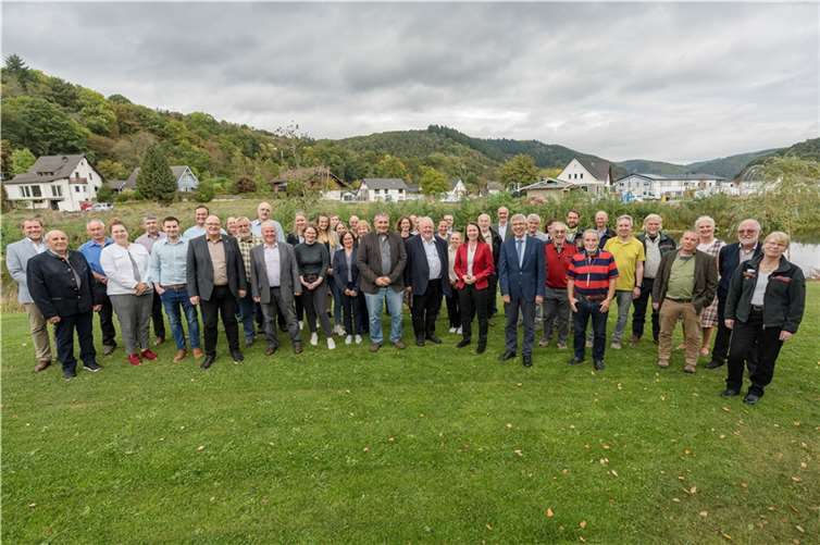 Etwa 60 Gäste trafen sich im Rahmen der Abschlusssitzung der Projektbegleitenden Arbeitsgruppe in Insul.  Foto: B. Risse / Kreisverwaltung Ahrweiler