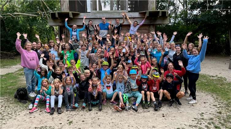 Etwa 60 Kinder waren bei der Ferienfreizeit der katholischen Mädchenjugend Mendig dabei.  Fotos: privat