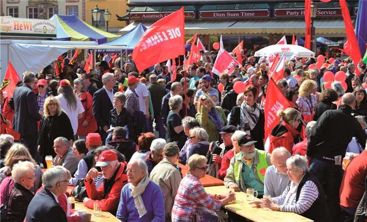 Etwa 700 Teilnehmer waren bei der Maikundgebung auf dem Koblenzer Münzplatz zusammengekommen.