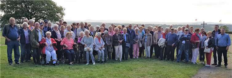 Etwa 80 Löhndorfer verbrachten einen schönen Tag im Mittelrheintal.Foto: Volker Holy