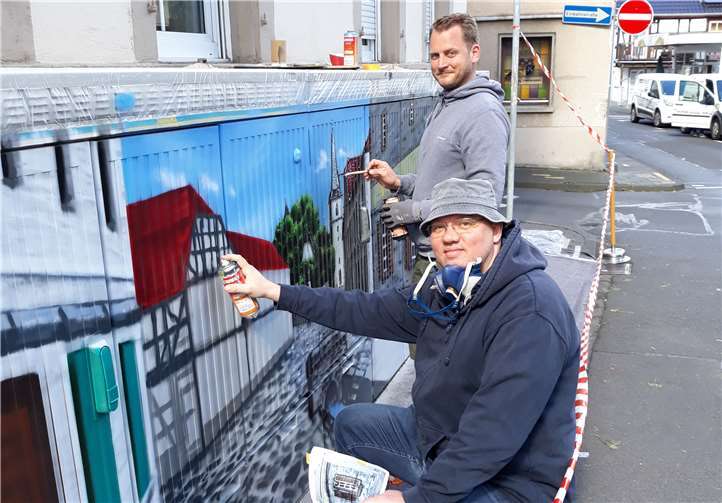 Eugen Schramm und Thomas Klukas bei der Arbeit. Foto: privat