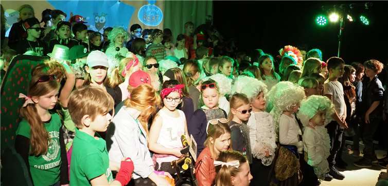 „Eule findet den Beat“, dieses Musical von Christina Garba und Christina Raack wurde in insgesamt vier Vorstellungen von den Schülerinnen und Schülern der St. Sebastianus Grundschule in Bad Bodendorf zur Aufführung gebracht.Foto: privat