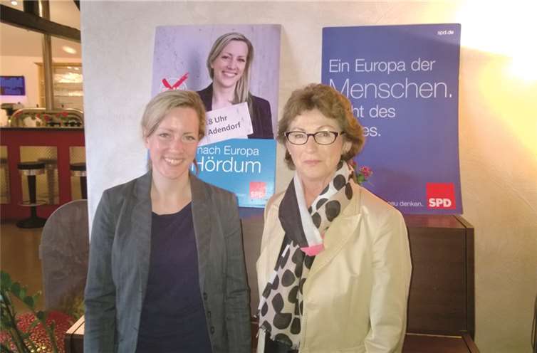 Europa-Kandidatin Tine Hoerdum mit SPD-Bürgermeisterkandidatin Renate Offergeld.privat