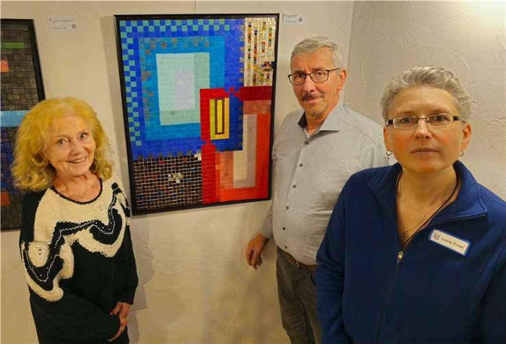 Künstlerische Reise Eva-Maria Kreuter (Präsidentin der Are Gilde), Werner W. Steber und Gisela Franz (Stadtbibliothek)(v.l.). Foto:Werner W. Steber