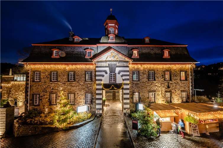 Exklusive Aussteller aus der Region bieten hier alles an, was das weihnachtliche Herz höher schlagen lässt.  Foto: privat