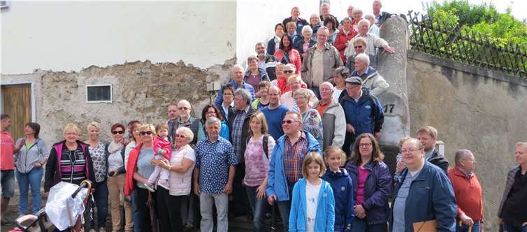 Exkursion zu den historischen Stellen Miesenheims.privat