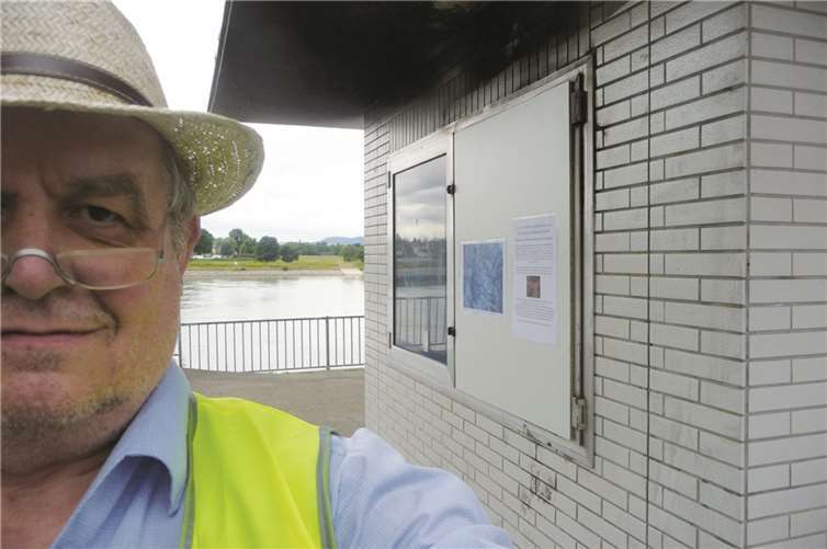 FDP-Mitglied Paul Peter Baum säuberte das KD-Häuschen und dekorierte es. privat