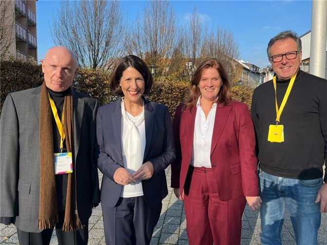 FDP setzt sich für das Ahrtal ein (von links): Ulrich van Bebber, Daniela Schmitt, Sandra Weeser und Fritz-Peter Steinhausen. Foto: Fritz-Peter Steinhausen
