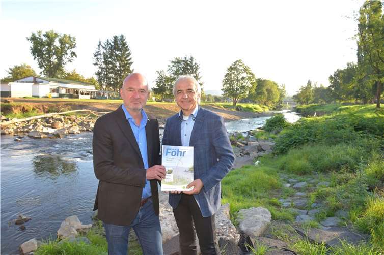FTG-Geschäftsführer Jochen Gemeinhardt (l.) besuchte gemeinsam mit dem Ersten Beigeordneten Hans-Werner Adams das betroffene Gebiet an der Ahr.Foto: Martin Gausmann