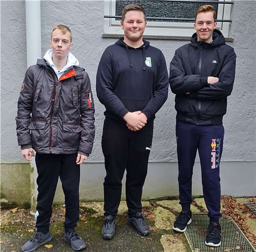 Fabian Stenzel, Leander Schmitz und Tobias Stenzel freuen sich über ihre guten Ergebnisse.Foto: privat