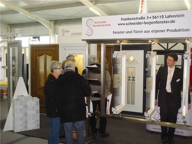 Fachfirmen zeigten auf der Messe ihre Produkte