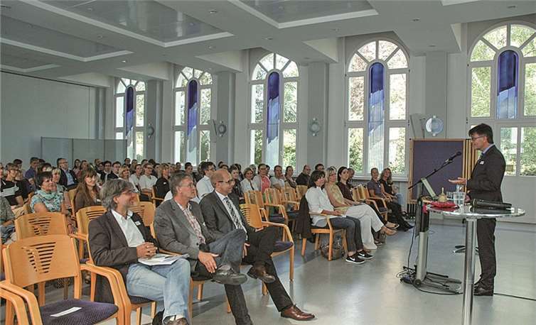 Fachtagung zum Thema „Schulsozialarbeit an der Schnittstelle von Jugendhilfe und Schule“. Kreisverwaltung MYK