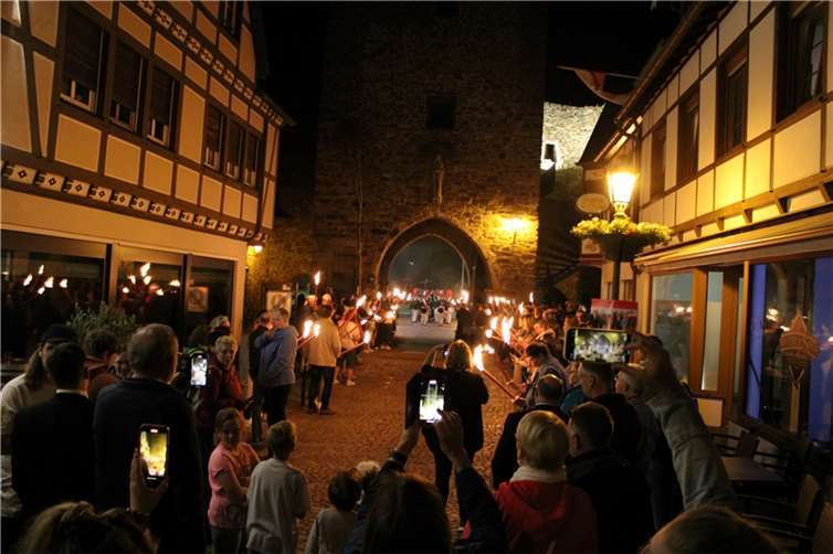 Fackelschein sorgte für eine ganz besondere Atmosphäre.