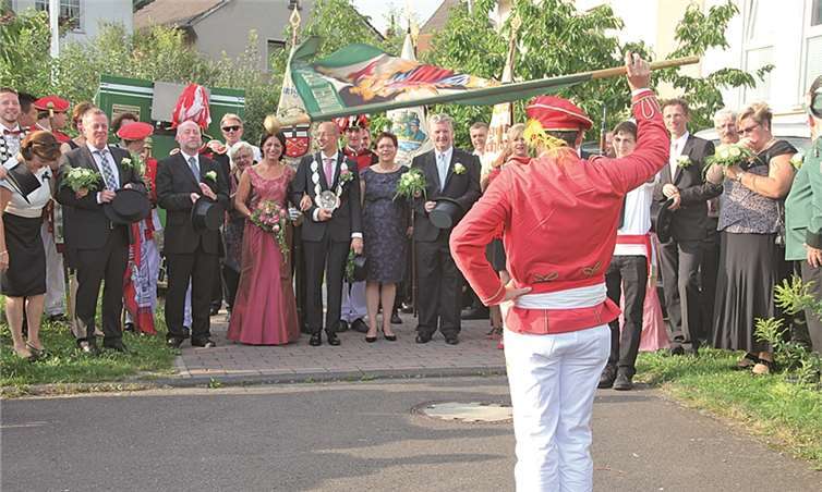 Fähndelschweken zu Ehren des Bürgerkönigspaars Rudolf und Marita Zimmermann. STUHA