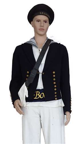 Fähnrichsuniform, die vor 1930 hergestellt wurde und bis in die 1980er vor den Junggesellenfähnrichen getragen wurde. Die Uniform ist eines der Herzstücke der Ausstellung „200 Jahre Junggesellenverein Bad Bodendorf“.Foto: Josef Erhardt