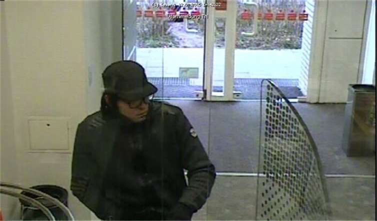 Fahndungsfoto nach Raubüberfall in Mönchengladbach-Hockstein