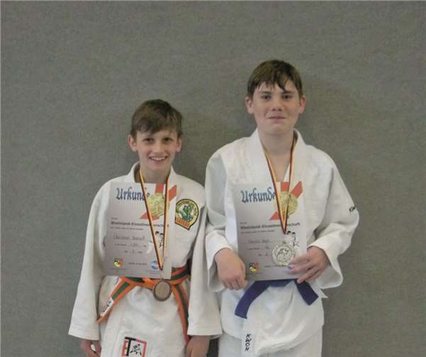 Fahren zur Südwestdeutschen Meisterschaft (von links): Hanne Gilles, Maren Vogt und Jana Sesterhenn. privat