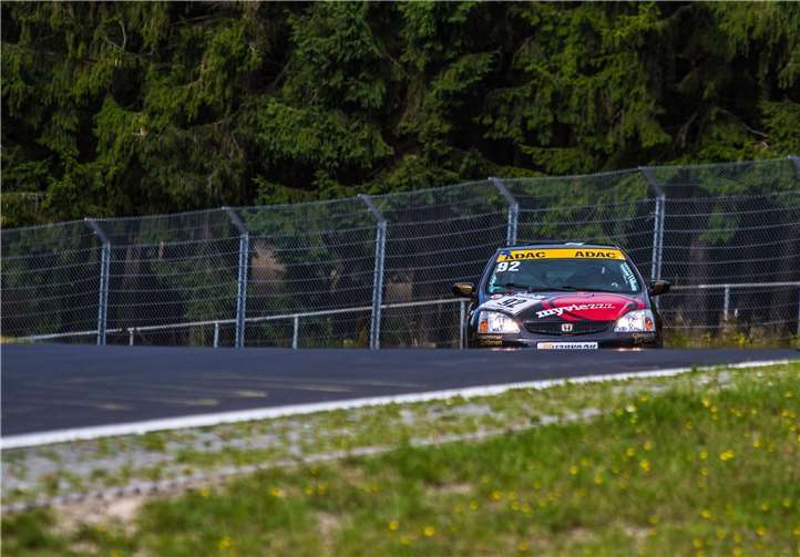 Fahrer und Teamchef Jan Reiff ist mit der bisherigen Saison sehr zufrieden.Fotos: Roland Schäfges / www.myfoto24.eu