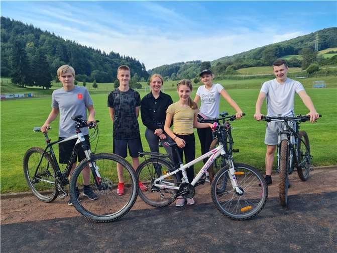 Fahrradfahren stand beim Triathlon natürlich auch auf dem Programm.Fotos: privat