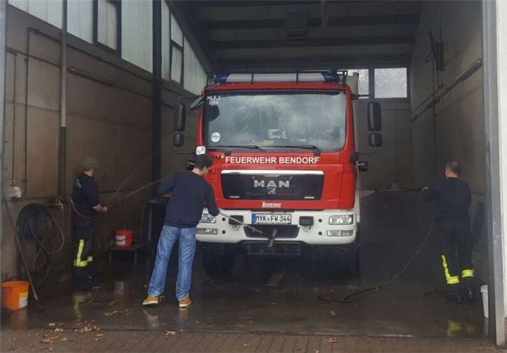 Fahrzeugwäsche am Sonntagmorgen auf dem städtischen Betriebshof. Frank Lohrum