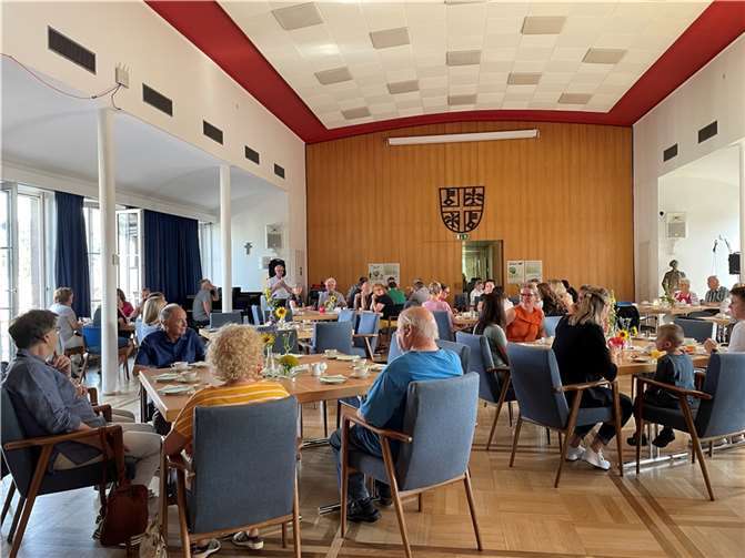 Faire und regionale Produkte stehen beim Fairen Frühstück im Fokus. Foto: Janine Pitzen/ Stadt Mayen