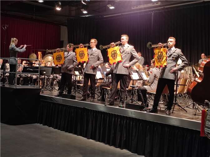 Fanfaren stimmen in das Konzert ein.  Fotos: Bürgerverein Meckenheim e.V.