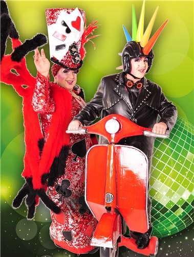 Farbenfrohe Kostüme und aufwendige Requisiten- diese Show hat Einiges zu bieten.Foto: privat