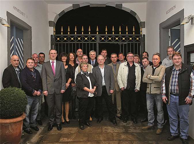 Fast 25 Jubilare wurden in einer festlichen Runde geehrt. RÜ