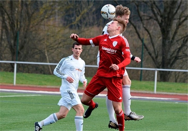 Fast auf Augenhöhe gewegten sich am Sonntag die SG Puderbach und der Tabellenführer SV Windhagen. Am Ende trennten sich die beiden Teams mi einem 1:1.TH