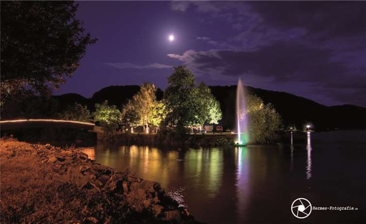 Faszinierend war die tolle Beleuchtung der gesamten Bachspitz, die dem Fest eine außergewöhnliche Note verlieh.Hermes-Fotografie
