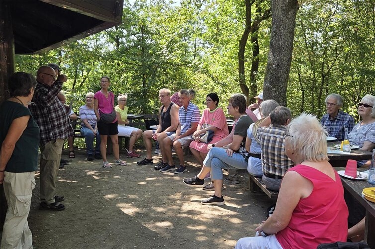 Feier an der Grillhütte Keldung
