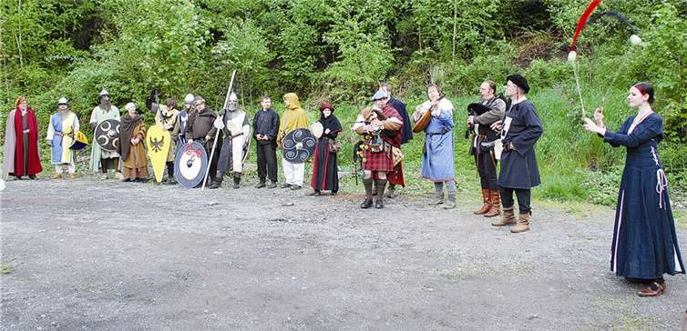 Feierliche Eröffnung des Burgfestes.CHB