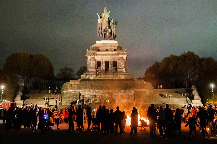 Feierliche Momente am Deutschen Eck.  Fotos: SCH