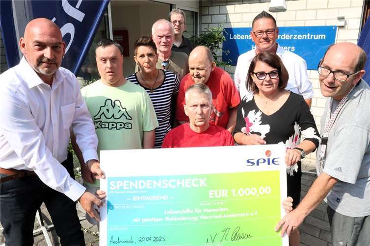 Feierliche Spendenübergabe der SPIE SAG GmbH in Engers. Foto: privat