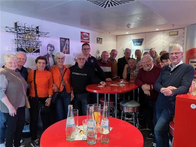 MGV Linz bei „Kölle singt“ Feiern, Schunkeln, Mitsingen: MGV Linz genießt kölsche Liederschätze. Foto: privat