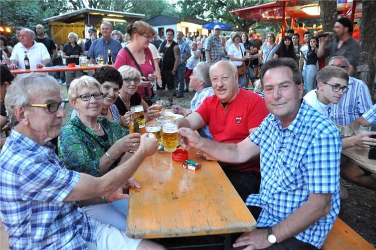 Feiern im traditionellen Ambiente.