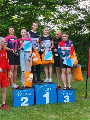 Felix Diederichs und Sissy Schultz ganz oben auf dem Treppchen. Fotos: Andreas Würtz