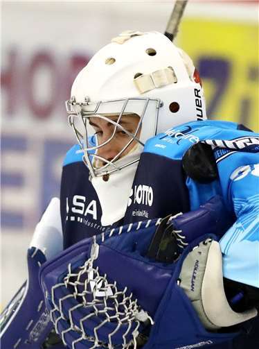 Felix Köllejan verlor zwischenzeitlich zwar seine Kufe, Neuwied aber nicht das Spiel: Der EHC bleibt im Inter-Regio-Cup ungeschlagen.Foto: privat