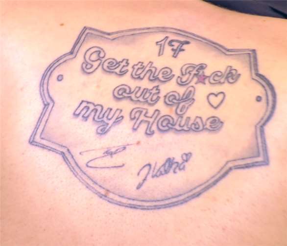 Felix hat sich als Andenken an seine Zeit ein Tattoo mit dem Logo der Show auf seinen Rücken stechen lassen. Foto: BLICK aktuell TV