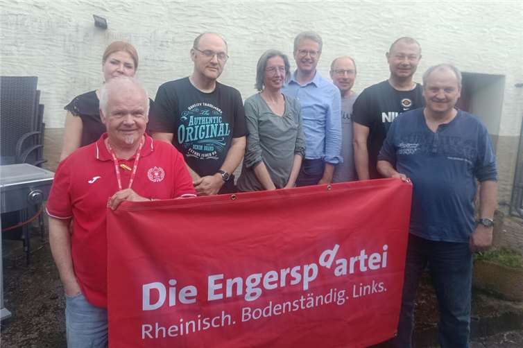 Ferhat Cato, Silvia Jansen, Josef Mergheni, Karin Junk-Mergheni, Henning Wirges, Michael Stunz, Lars Hofenbitzer und Karl-Heinz Winnen.Foto: privat