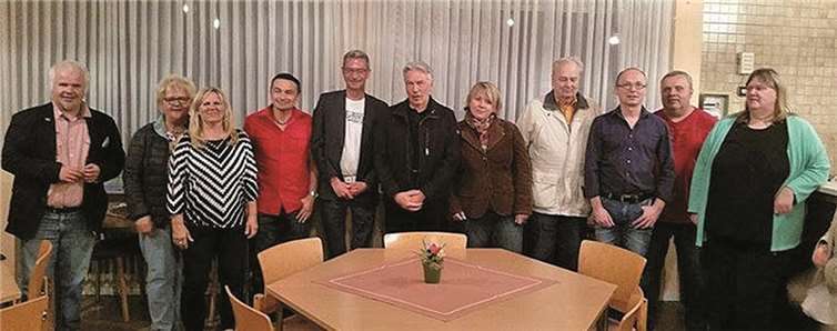 Ferhat Cato (Vorsitzender), Margot Lennig (Beisitzerin), Roswitha Vomberg (stv. Vorsitzende), Oleg Kundjuch (Beisitzer), Sascha Westphal (stv. Vorsitzender), Michael Glaab (Geschäftsführer), Manuela Oliveri (Beisitzerin), Jürgen Lampe (60 Plus), Arnd Ziepolt (Finanzen), Jörg Vöge (Zeugwart), Roswithy Ixmeyer (Beisitzerin). Auf dem Foto fehlt: Jerome Ruboneza (Beisitzer) (v.l.).privat