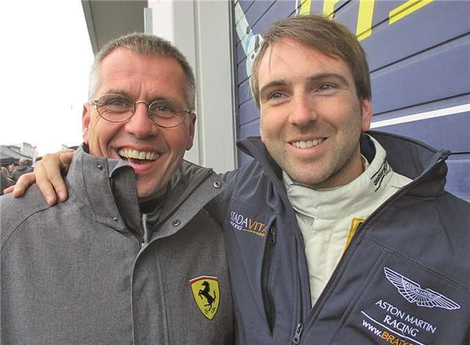 Ferrari-Pilot Christian Kohlhaas genießt den Klassensieg.DEB