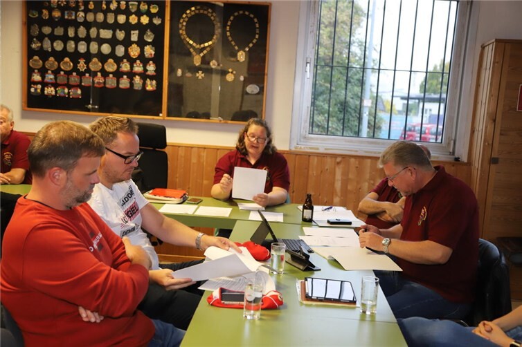 Festausschussvizepräsidentin Sandra Bell begrüßte die Anwesenden.