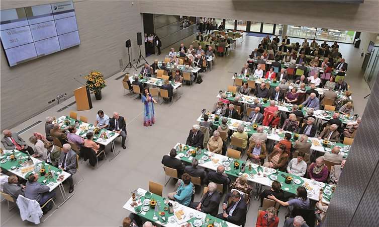 Festliche Stimmung herrschte bei der Altmeisterfeier der Handwerkskammer (HwK) Koblenz im Zentrum für Ernährung und Gesundheit (ZEG).